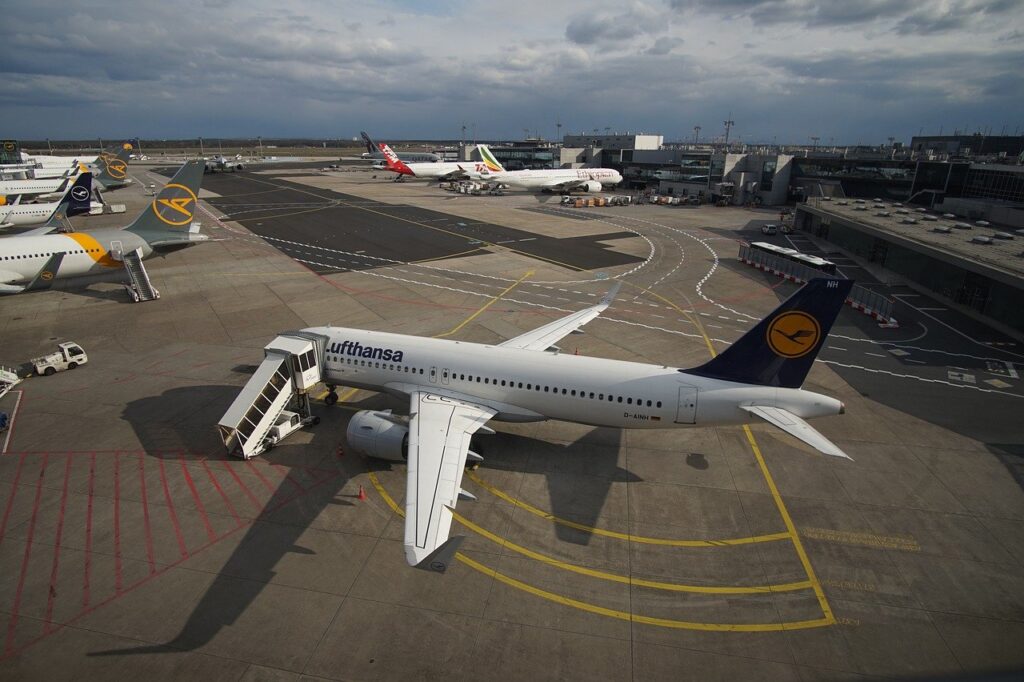 apron scene