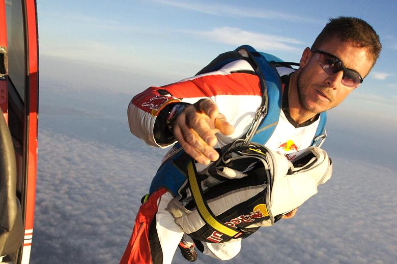 felix baumgartner jump, skydive