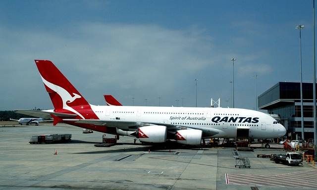 Qantas Airlines featured