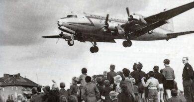 berlin blockade, war history, historical war planes