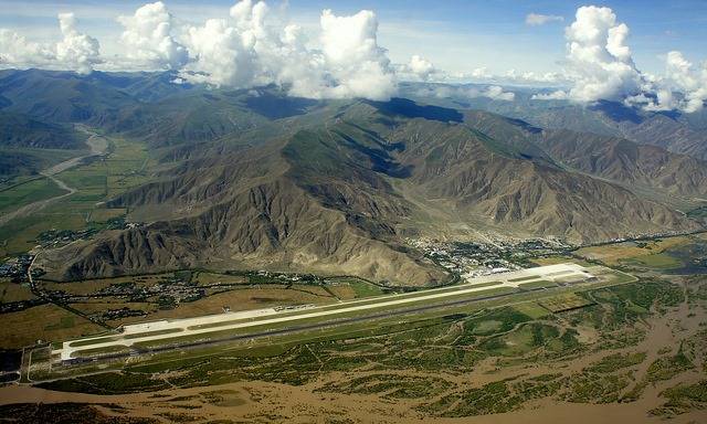 qamdo bamda airport featured, effect of airport altitude on flight