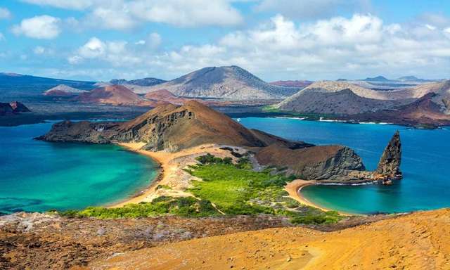 galapagos islands, ecuador, travel distances